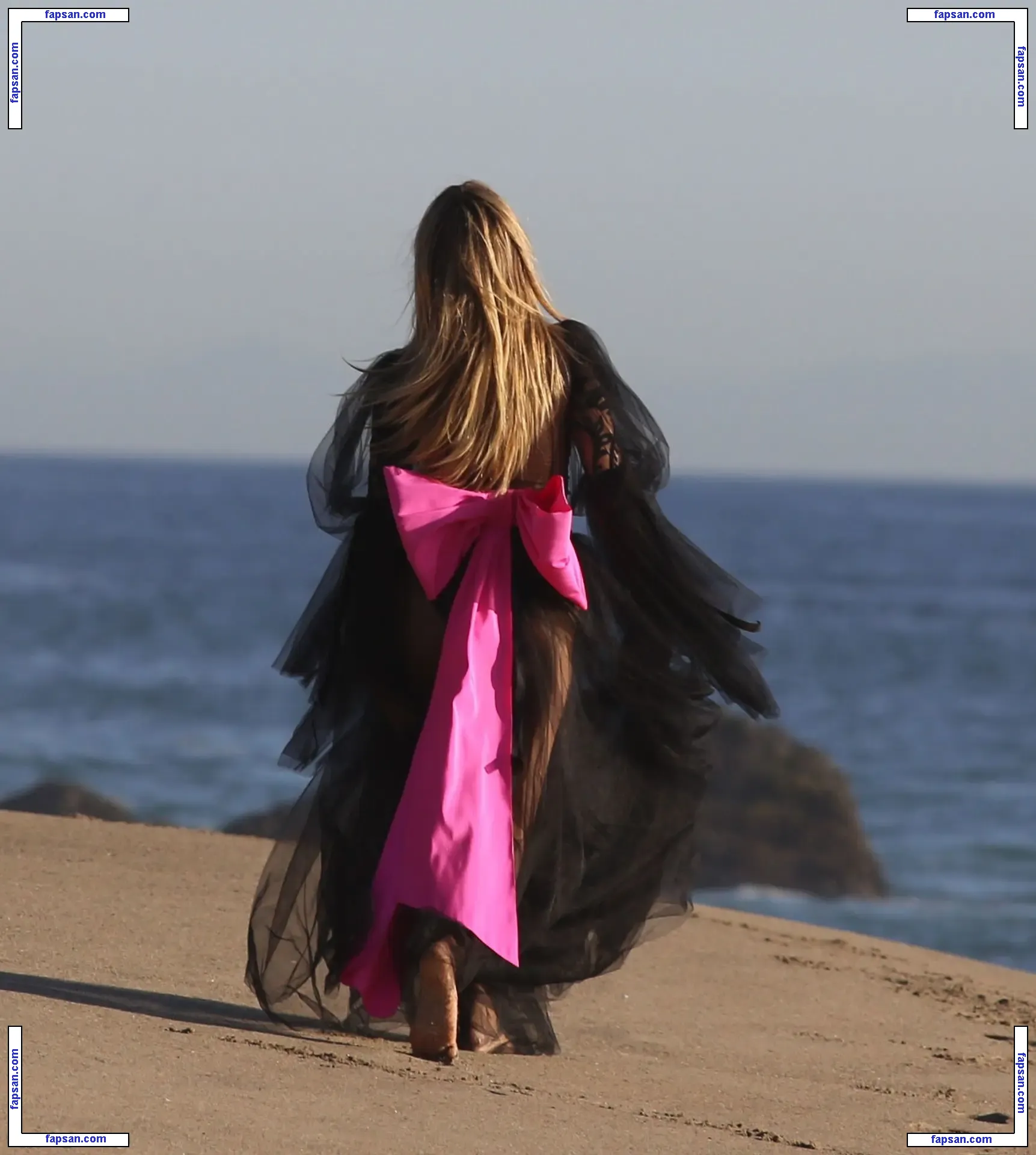 Heidi Klum nude photo #2836 from OnlyFans