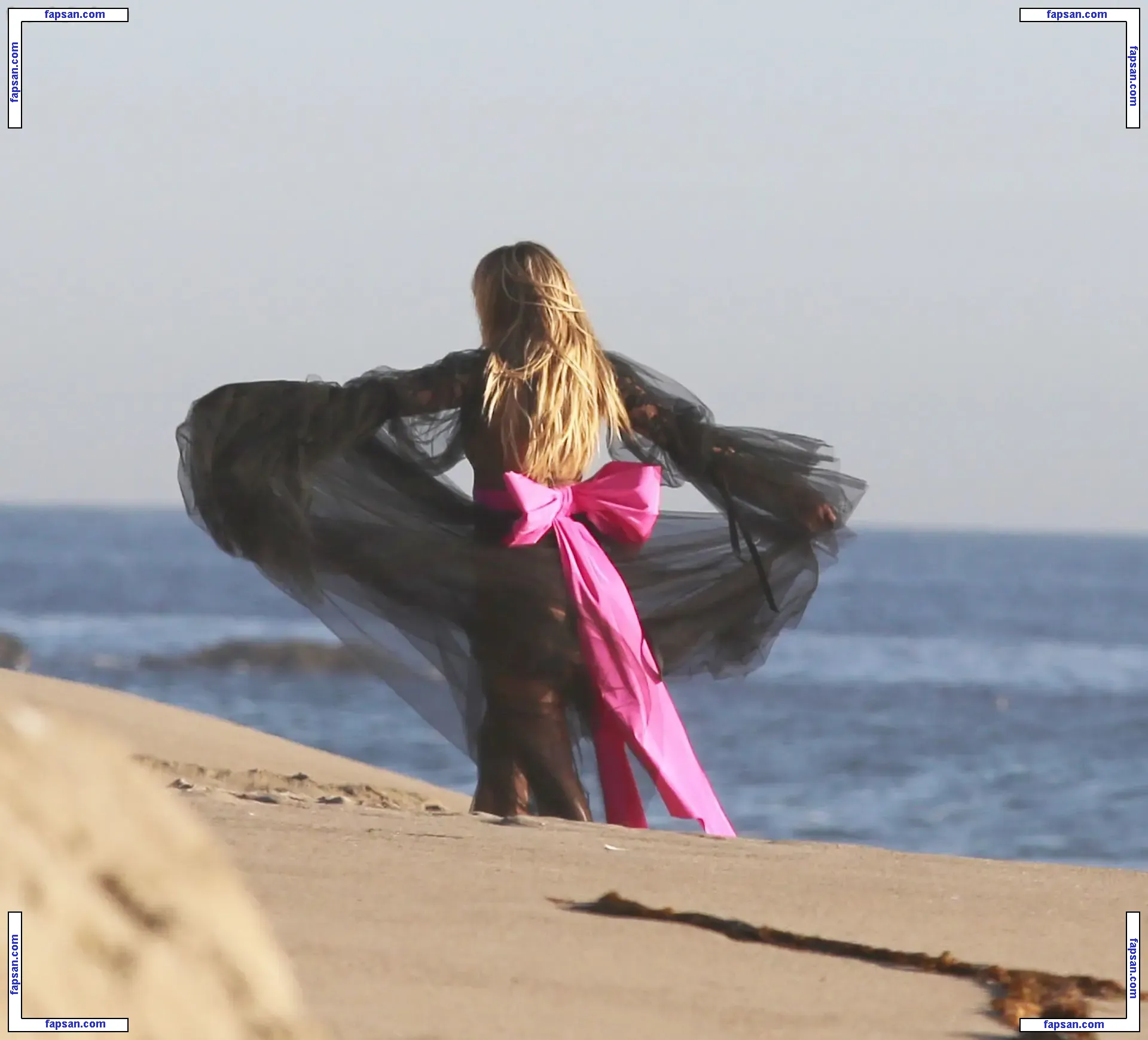 Heidi Klum nude photo #2841 from OnlyFans