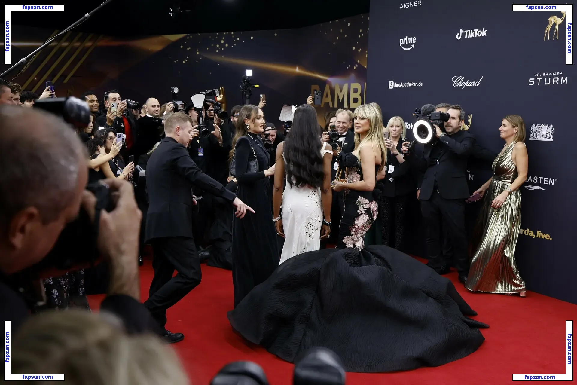 Heidi Klum nude photo #7604 from OnlyFans