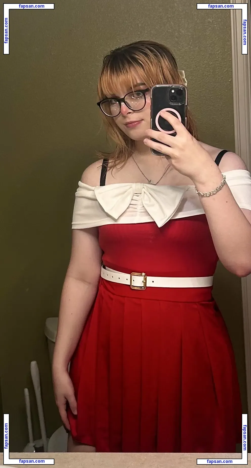 Heidiafterdark nude photo #0007 from OnlyFans