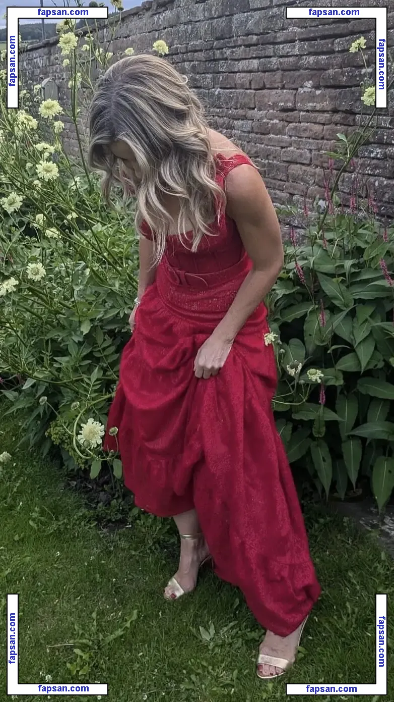 Helen Skelton nude photo #0043 from OnlyFans