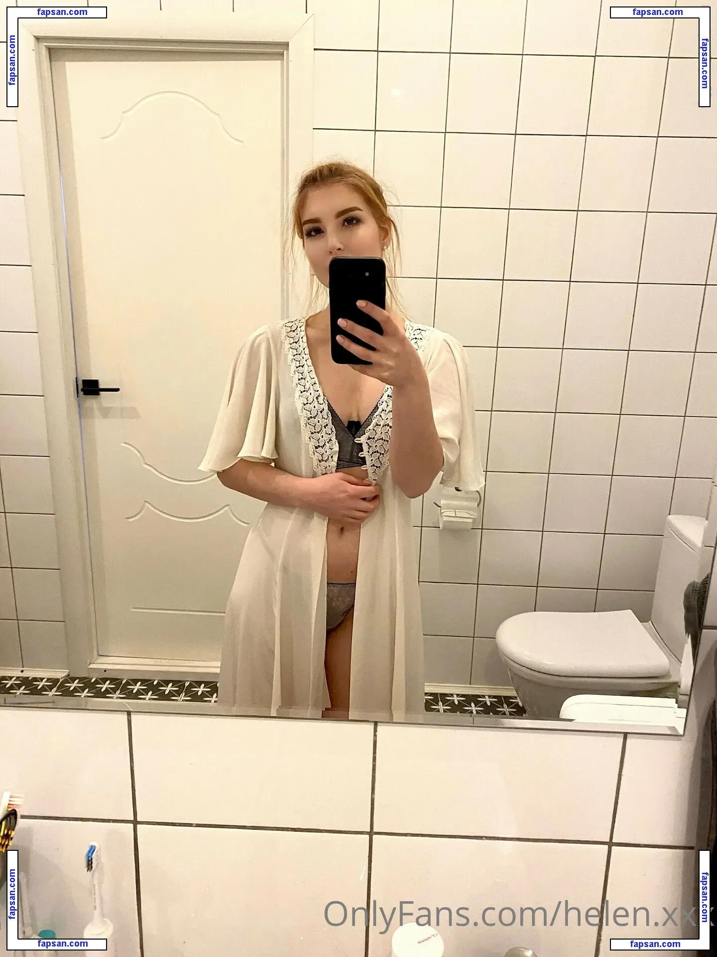 helen.xxx / chihellen05 nude photo #0012 from OnlyFans