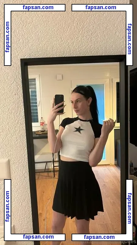 Helena Jones nude photo #0002 from OnlyFans