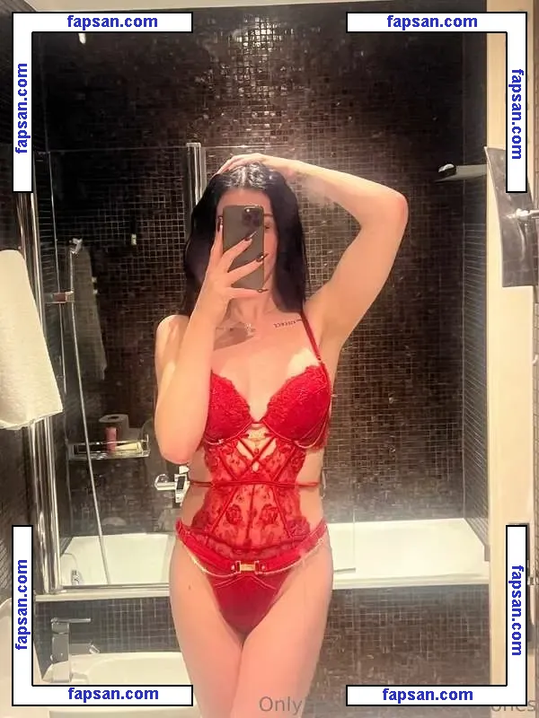 Helena Jones nude photo #0003 from OnlyFans