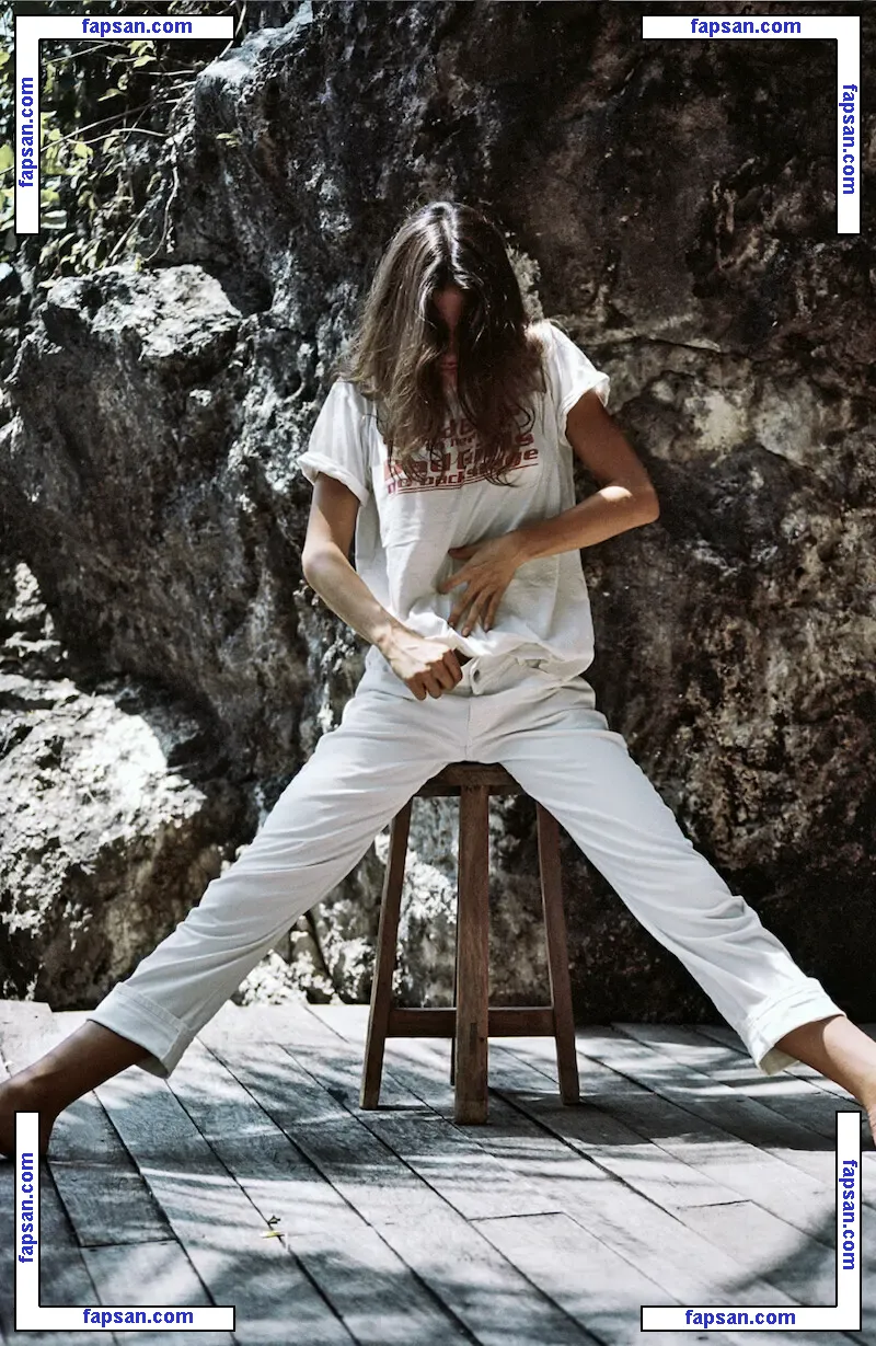 Helena Vestergaard голая фото #0012 с Онлифанс