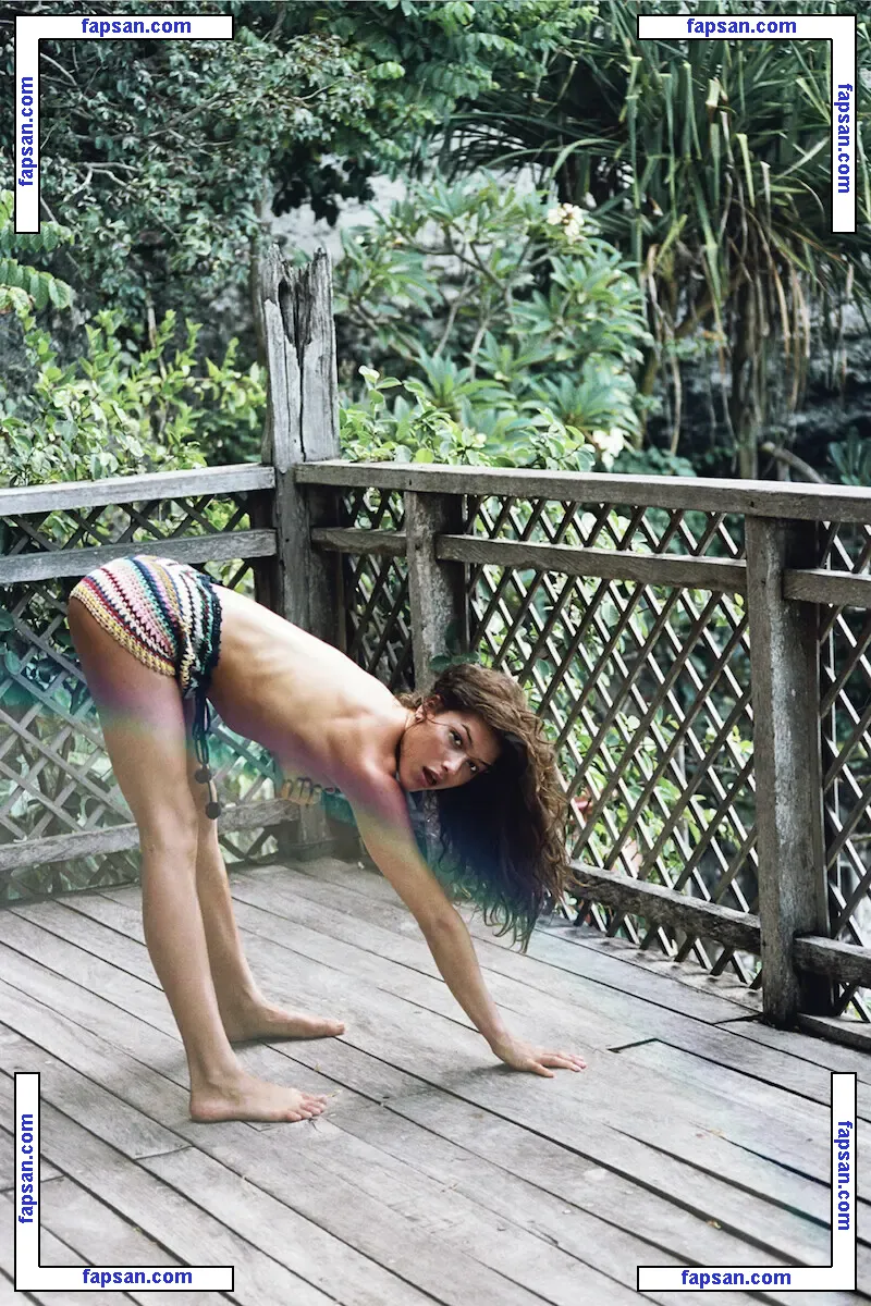 Helena Vestergaard голая фото #0021 с Онлифанс