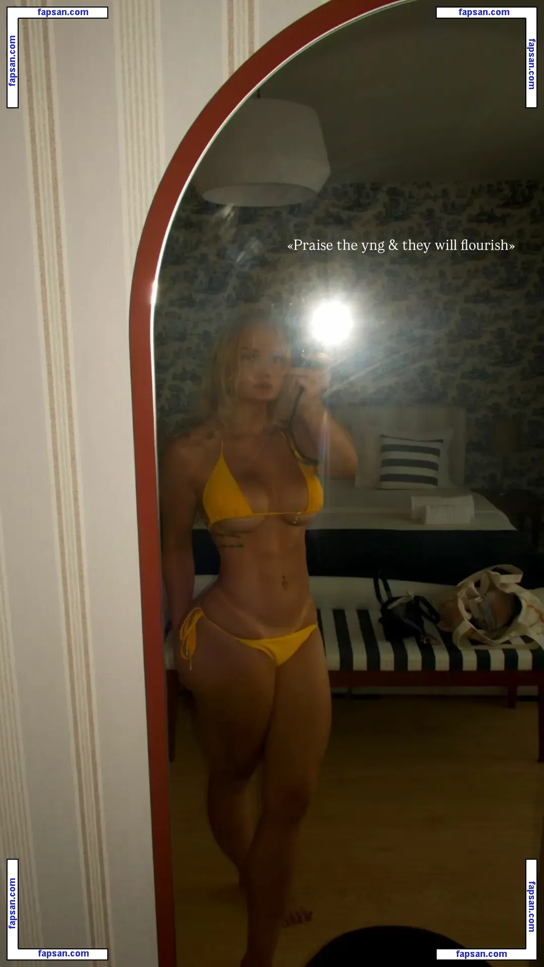 heleneelises nude photo #0021 from OnlyFans