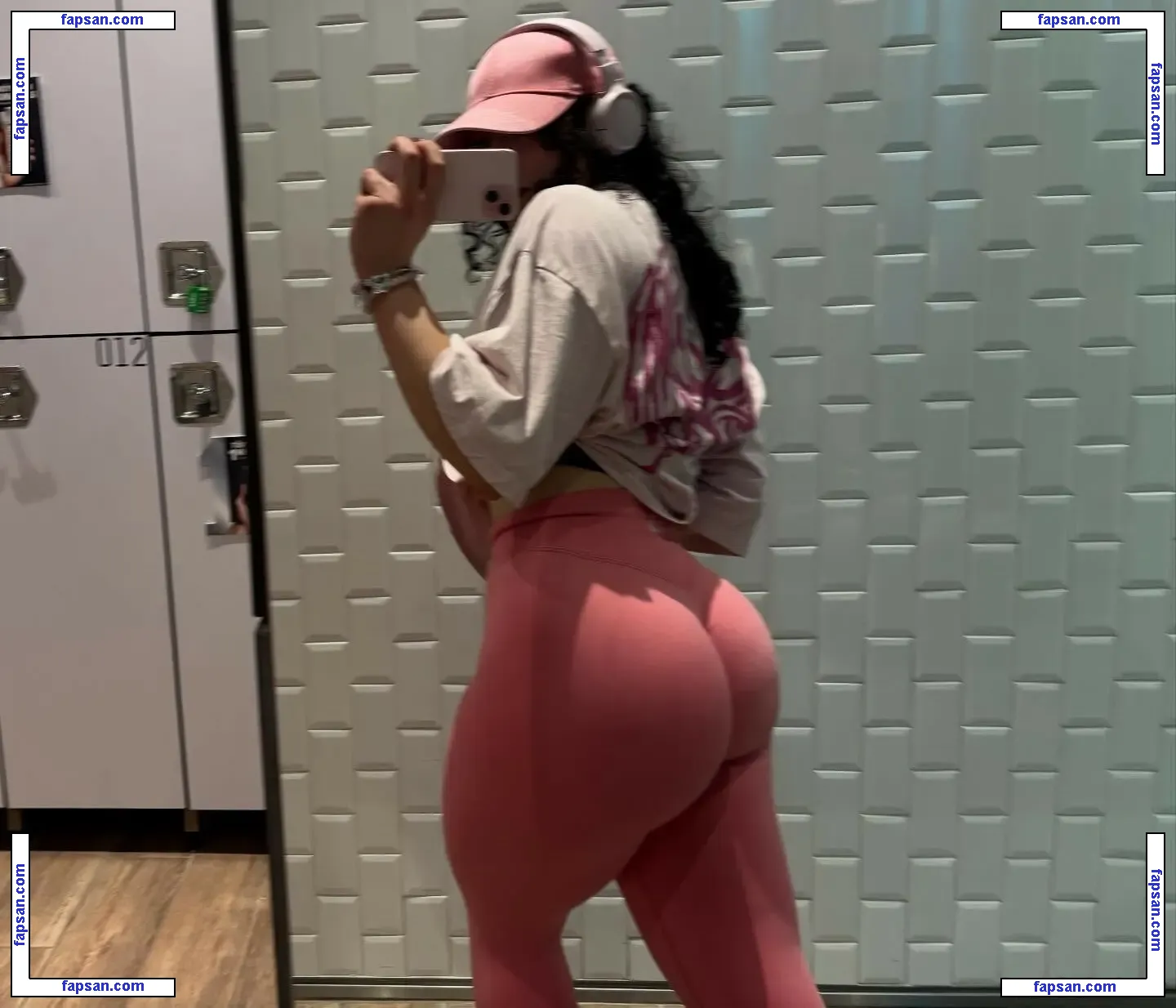 hellinfit голая фото #0003 с Онлифанс