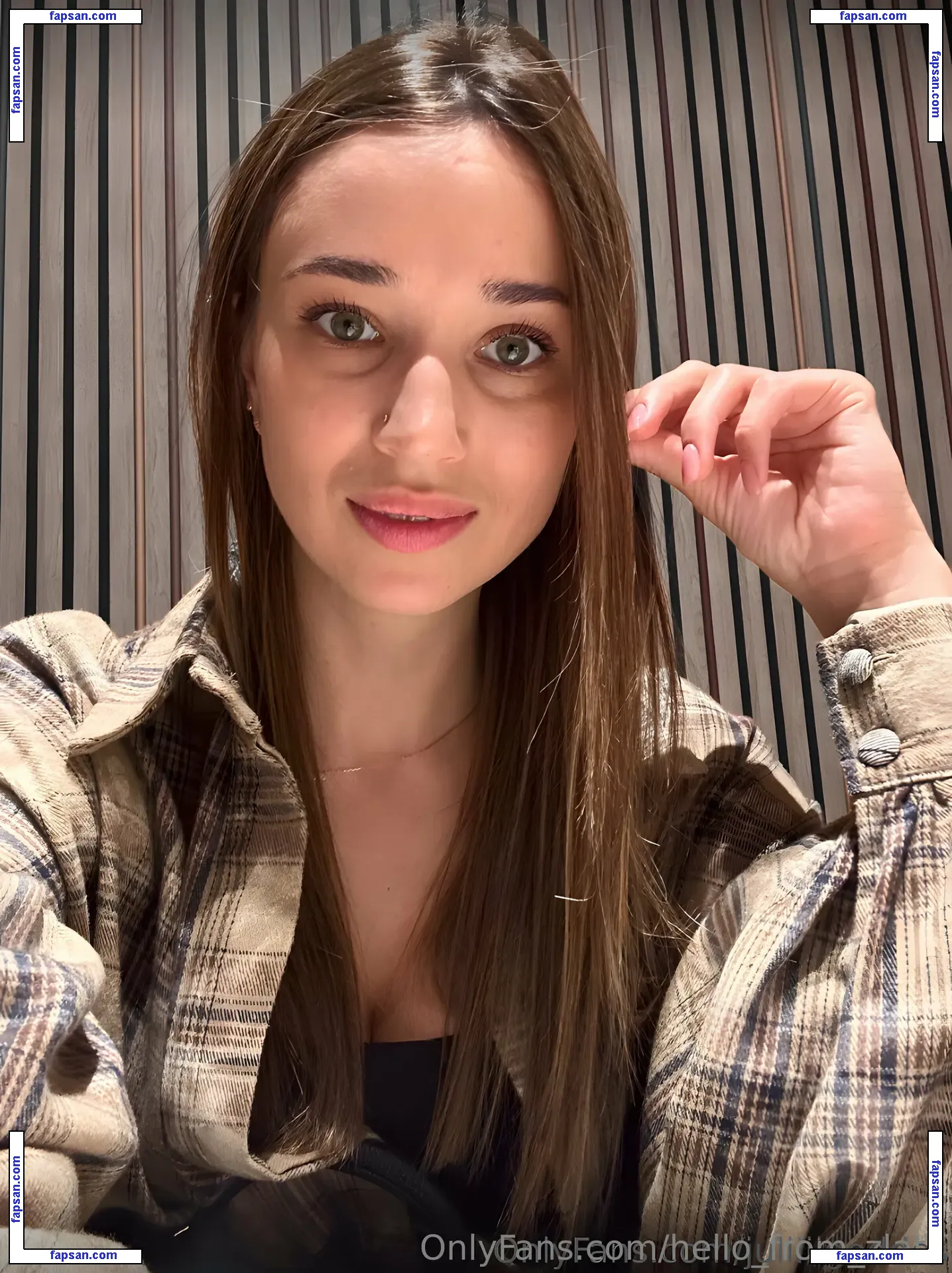 hello_from_zlata nude photo #0005 from OnlyFans