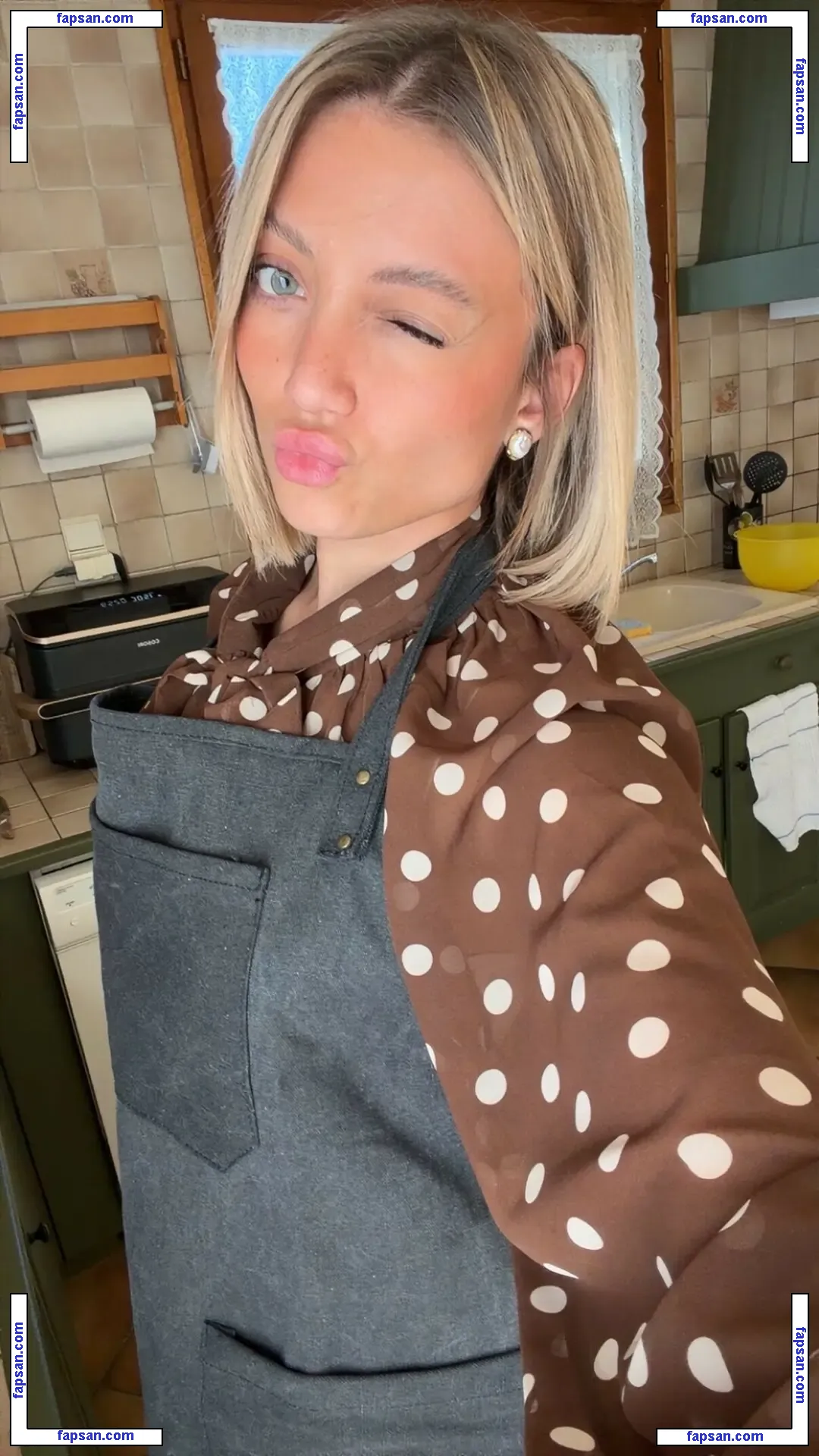 Hello__iris nude photo #0060 from OnlyFans