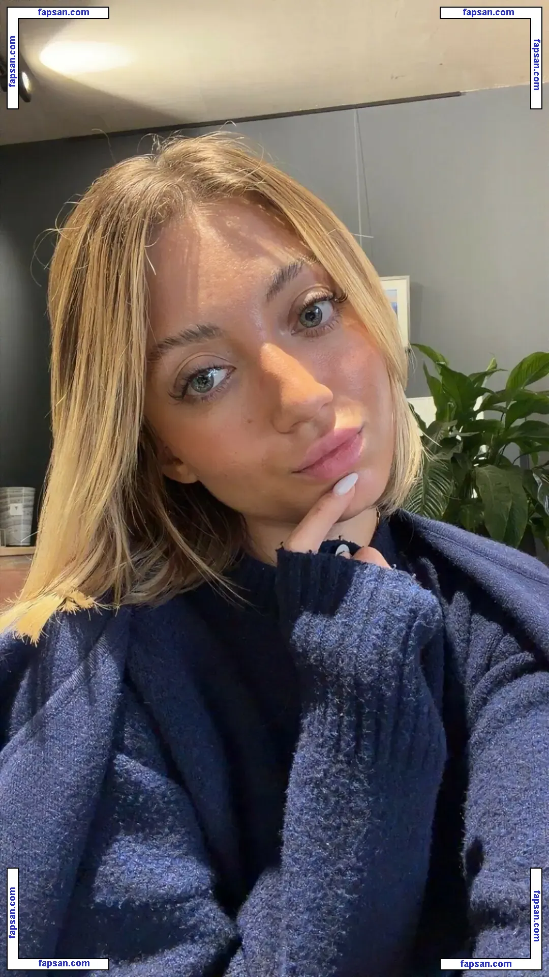 Hello__iris nude photo #0063 from OnlyFans