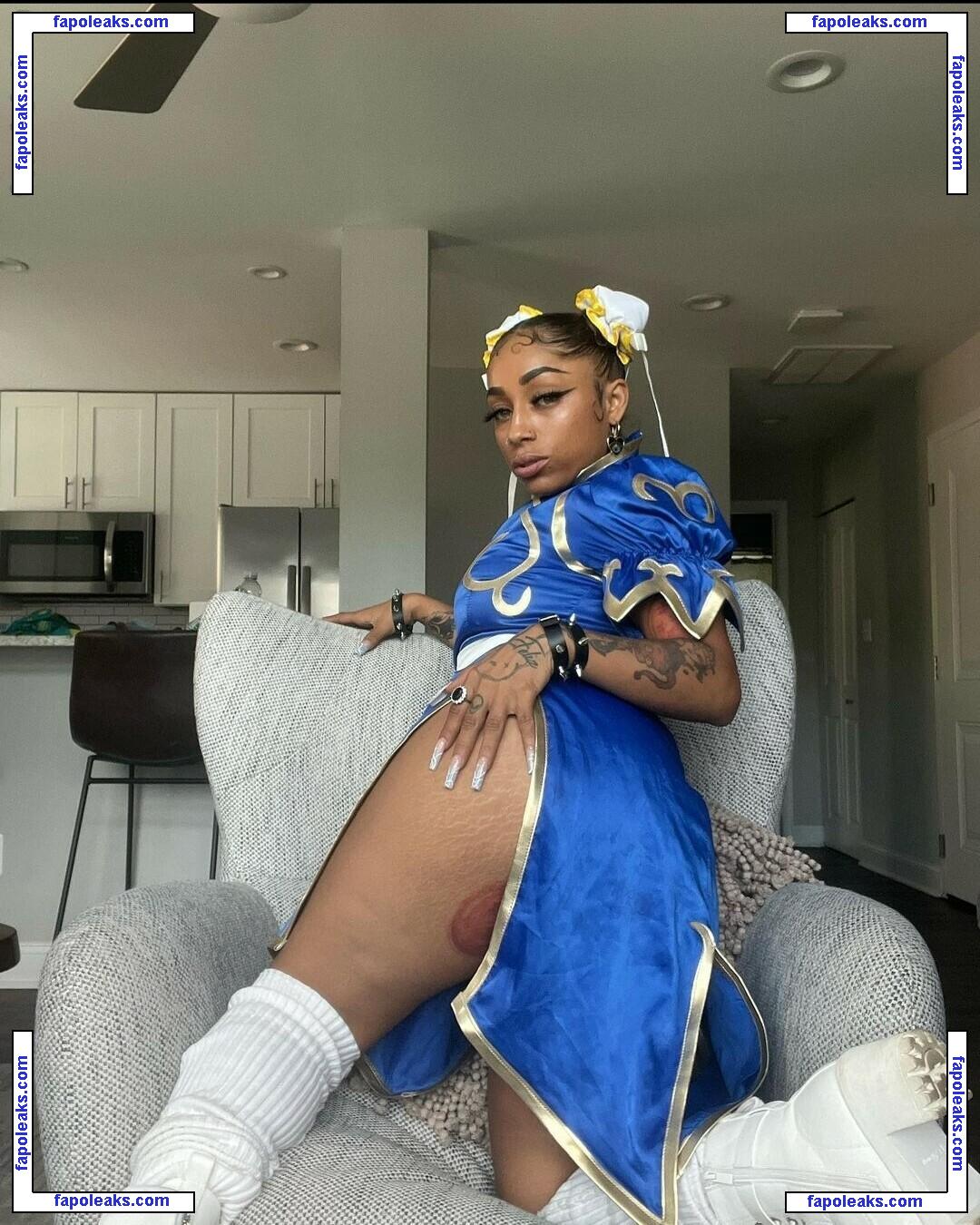helloomcfly / ishmcfly / ishues nude photo #0008 from OnlyFans