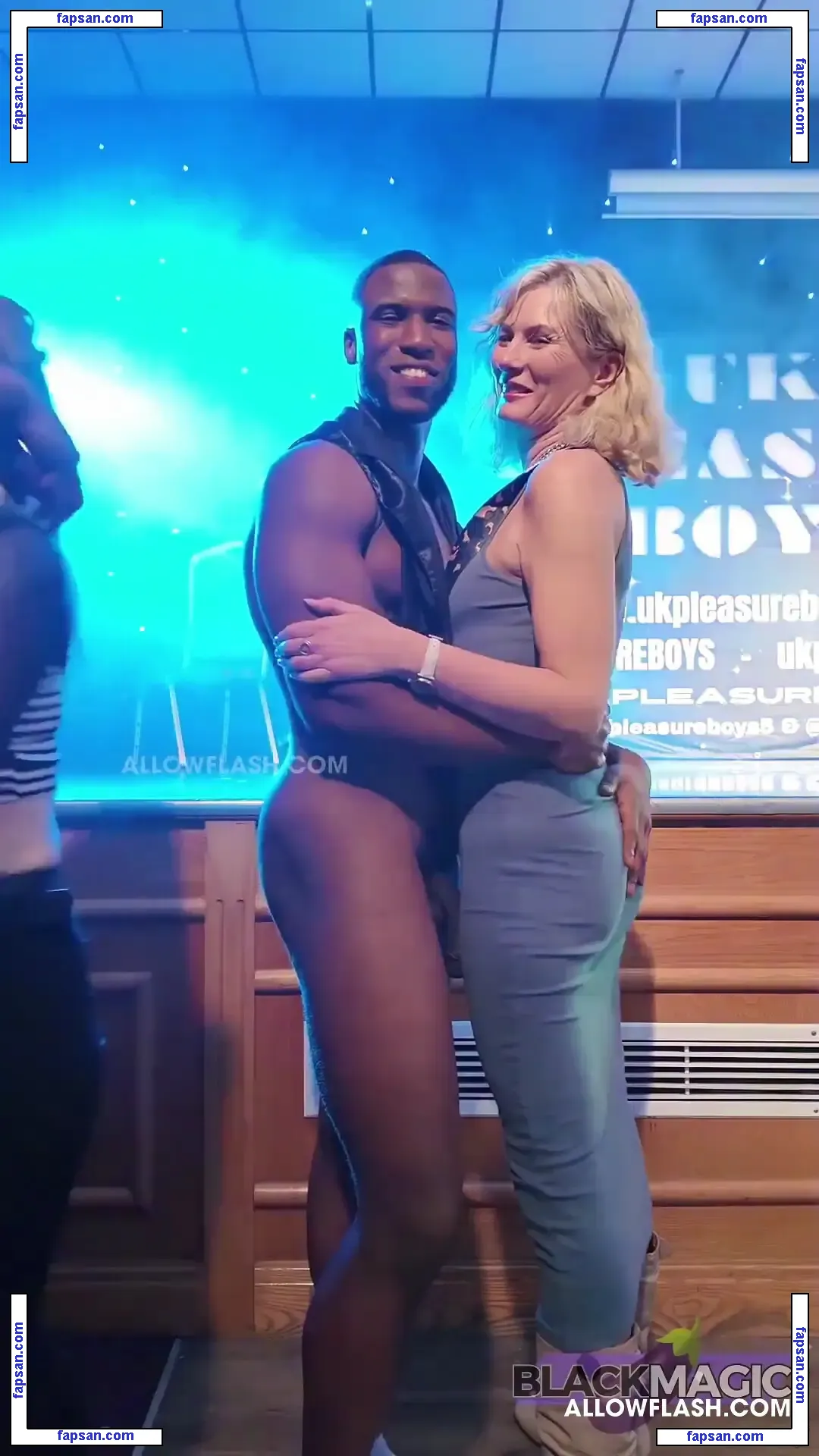 Hen Party Fun голая фото #0010 с Онлифанс