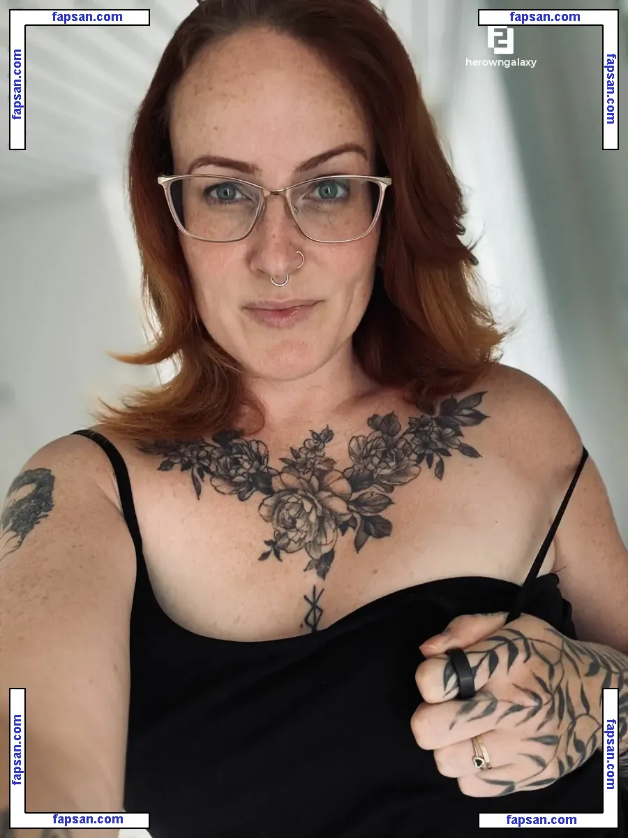 Herowngalaxy nude photo #0006 from OnlyFans