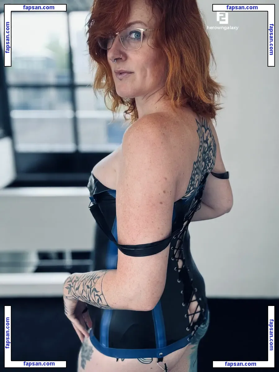 Herowngalaxy nude photo #0009 from OnlyFans