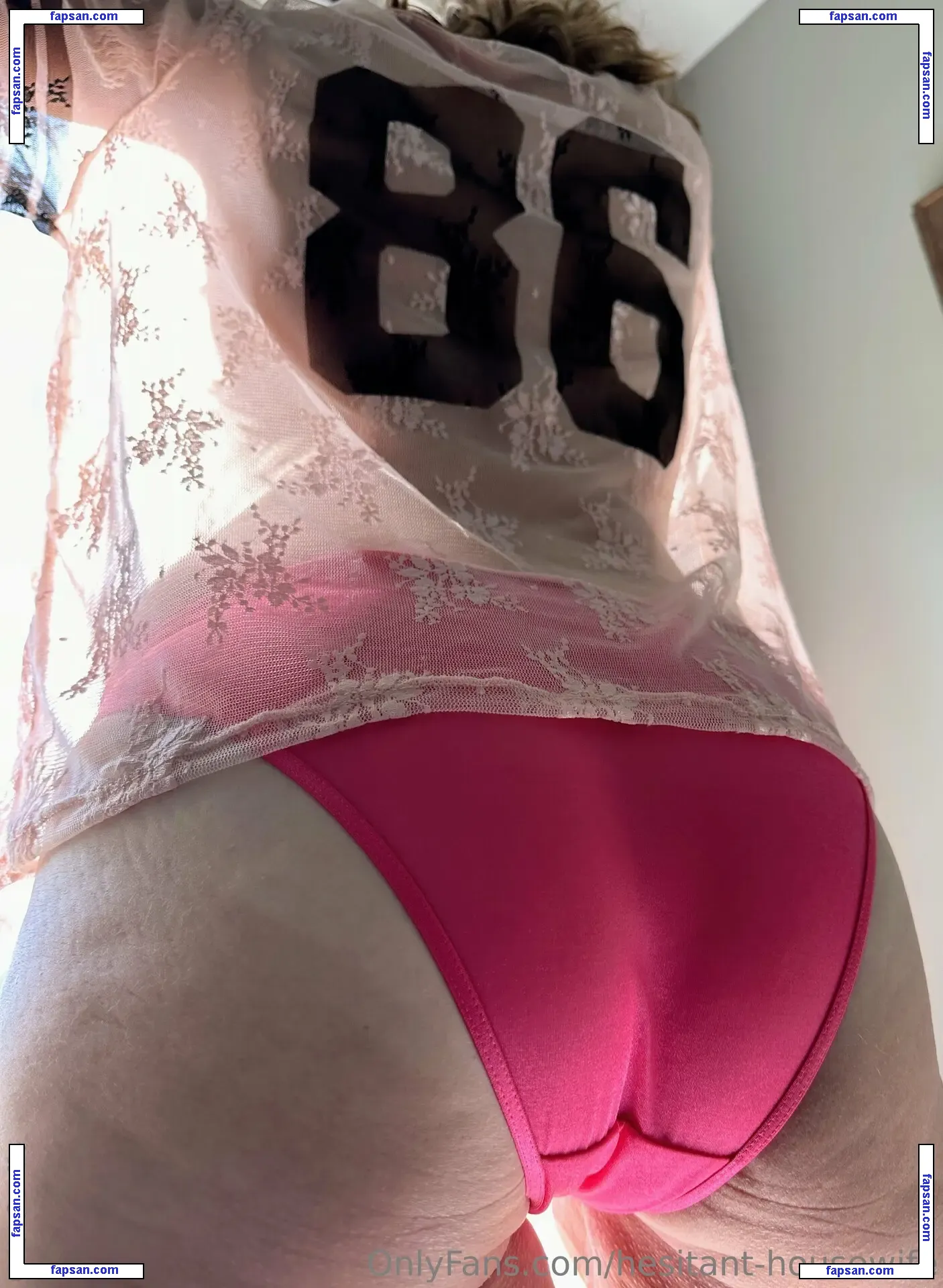hesitant-housewife nude photo #0007 from OnlyFans