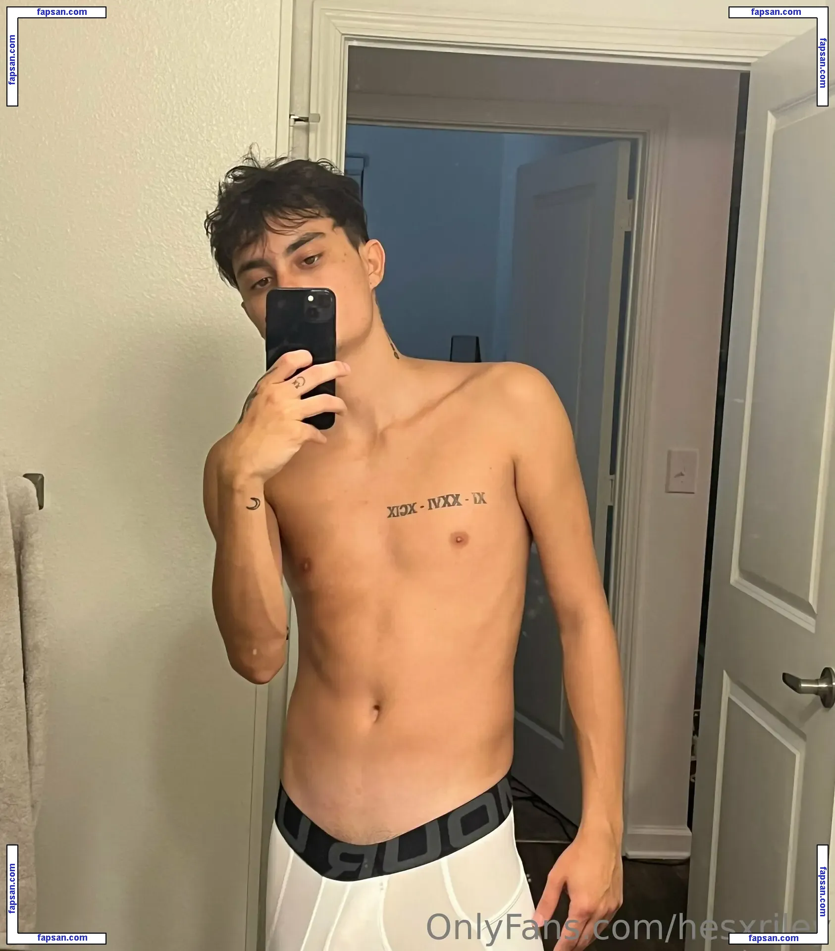 hesxriley nude photo #0001 from OnlyFans