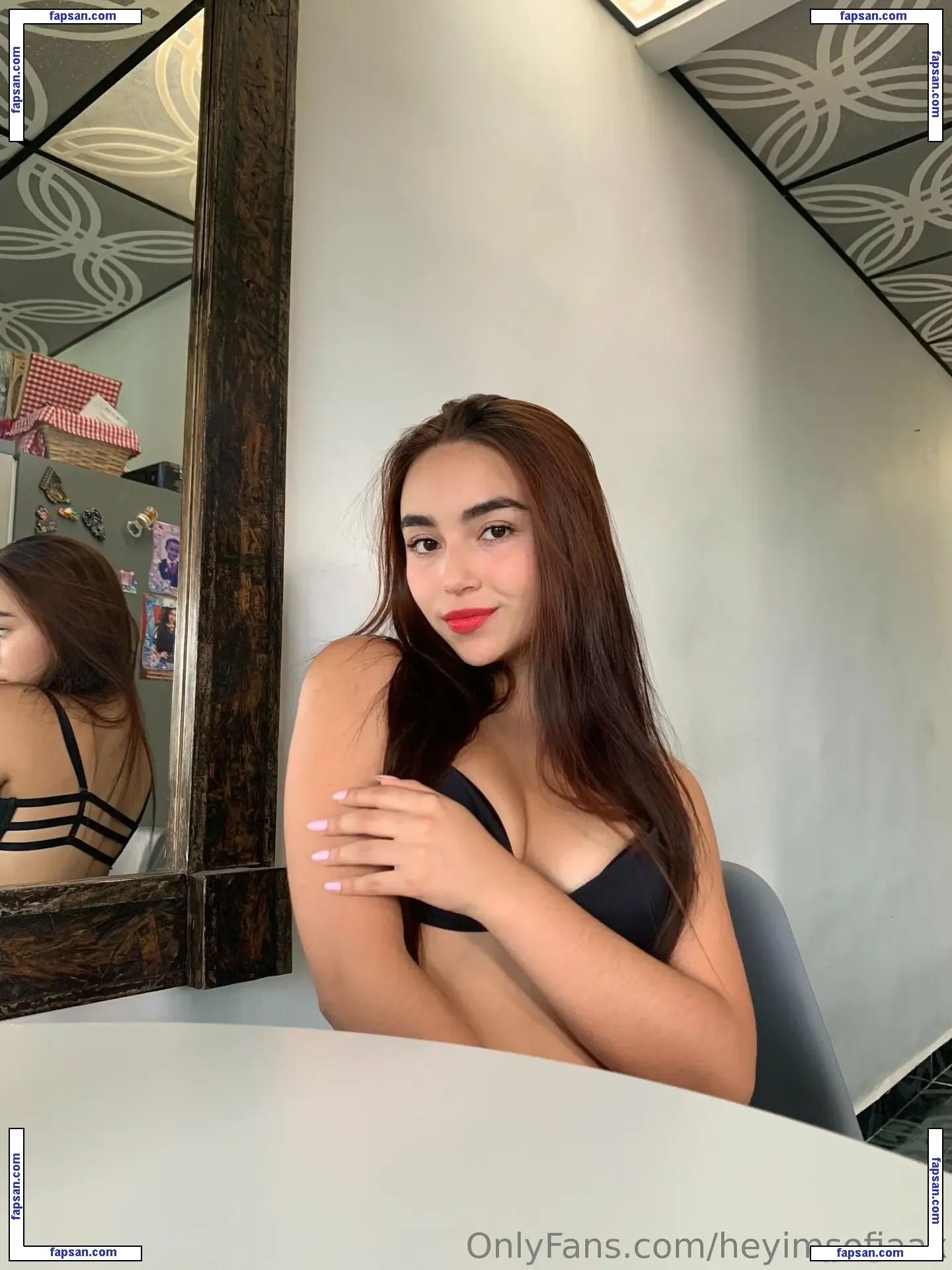 heyimsofiaax nude photo #0010 from OnlyFans