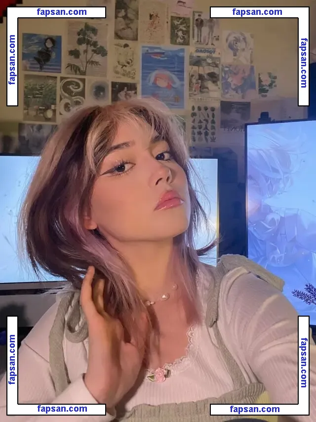 Hijab On nude photo #0007 from OnlyFans