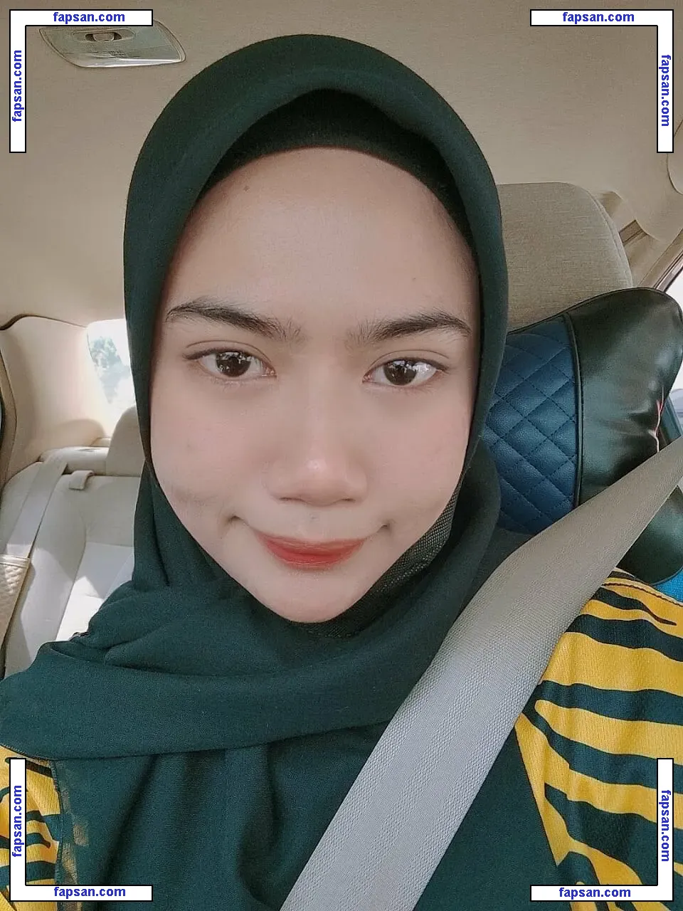 Hijab On голая фото #0020 с Онлифанс