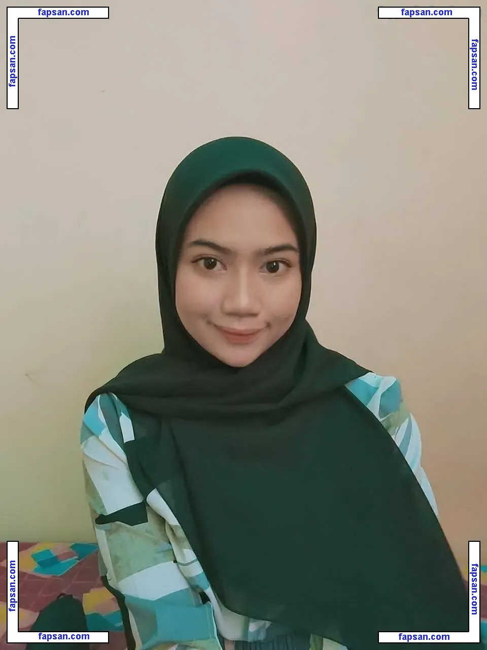 Hijab On голая фото #0022 с Онлифанс