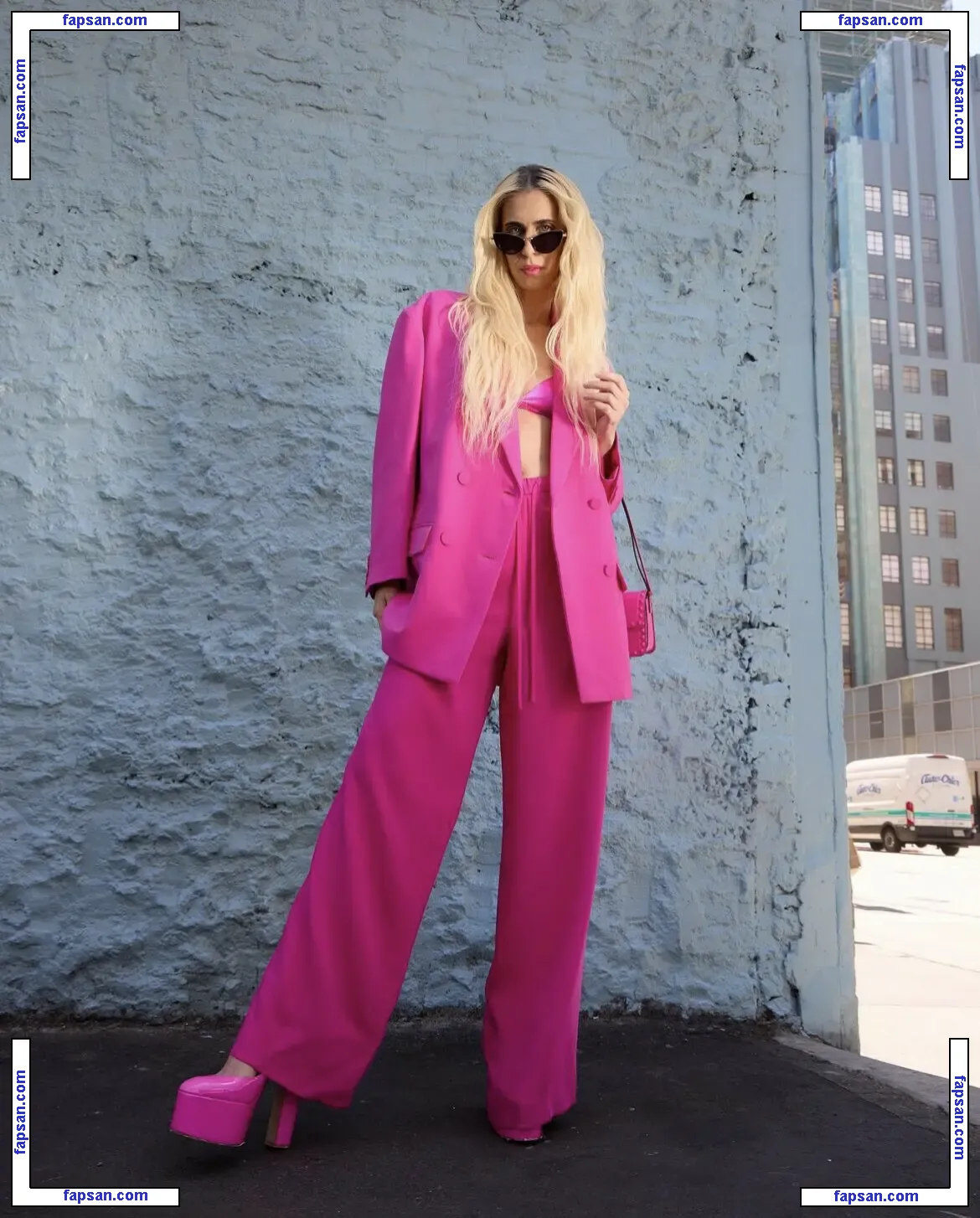 Hila Klein nude photo #0052 from OnlyFans