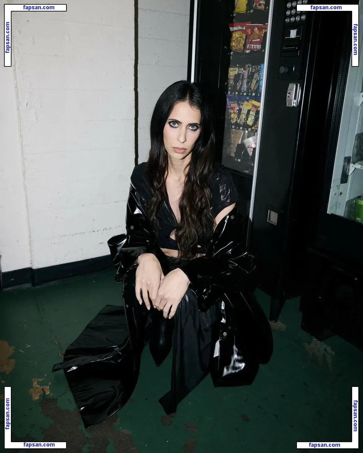 Hila Klein nude photo #0075 from OnlyFans