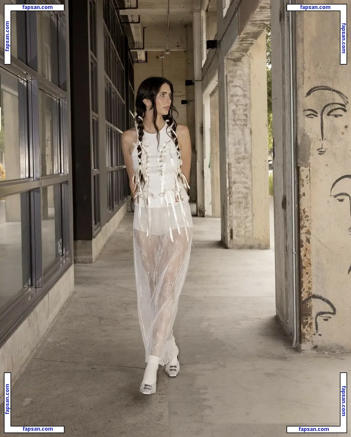 Hila Klein nude photo #0124 from OnlyFans