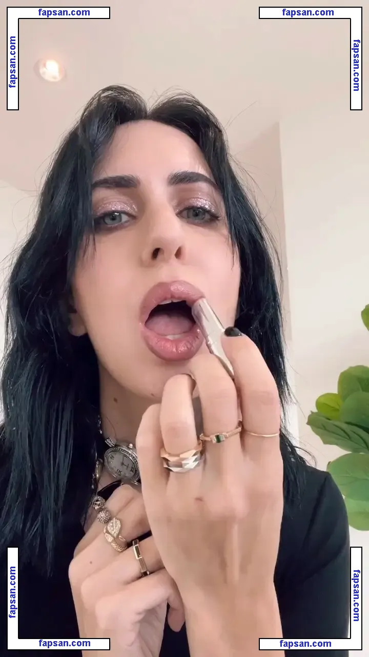 Hila Klein nude photo #0144 from OnlyFans