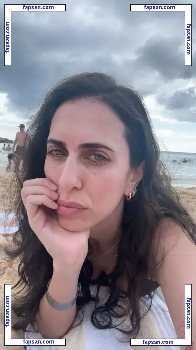 Hila Klein nude photo #0151 from OnlyFans