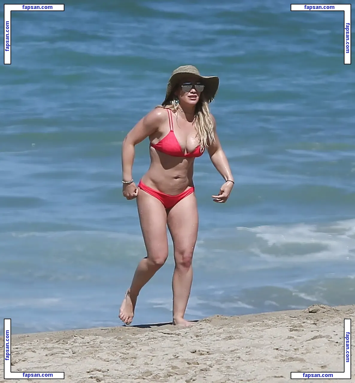 Hilary Duff nude photo #0182 from OnlyFans