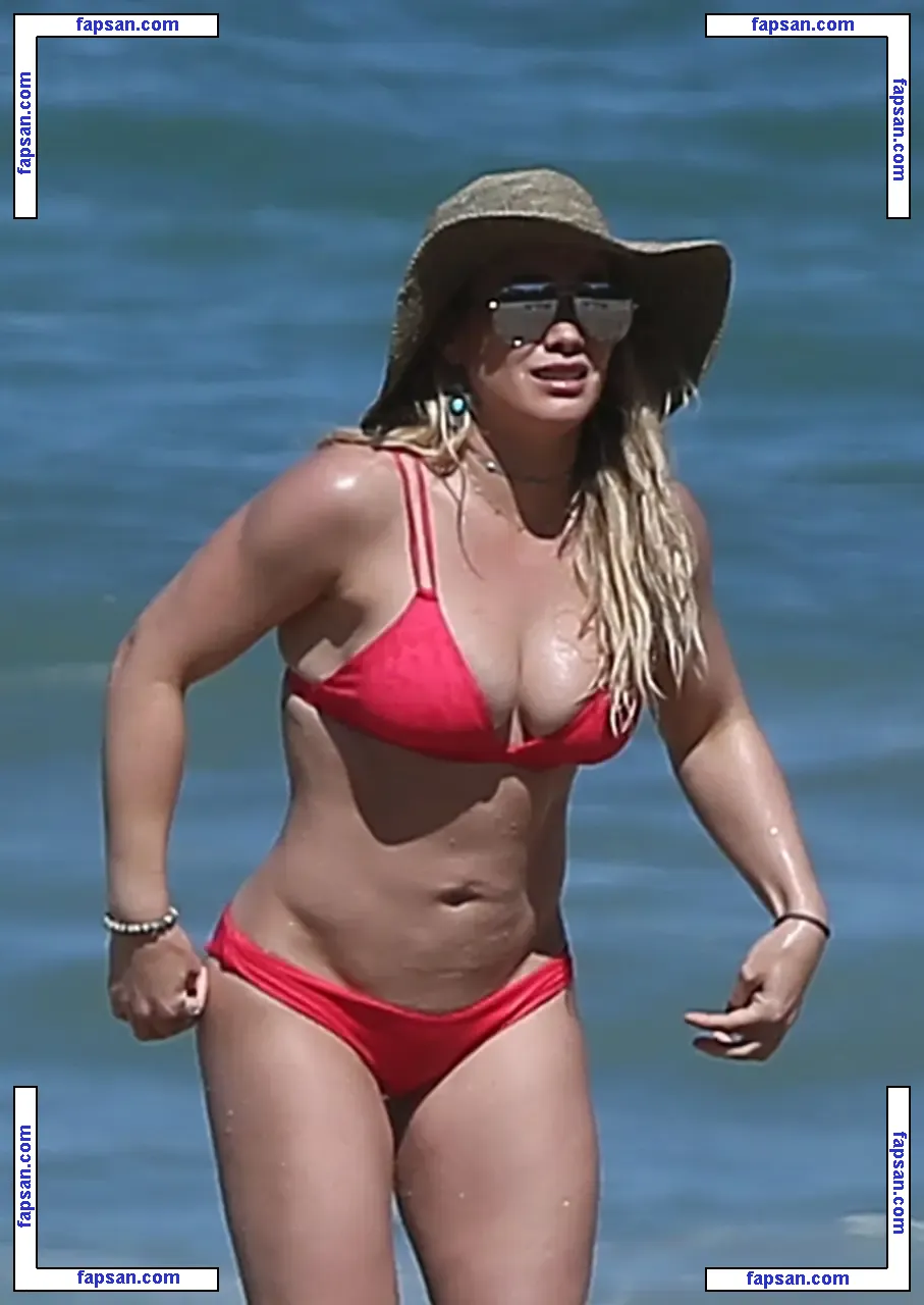 Hilary Duff nude photo #0185 from OnlyFans