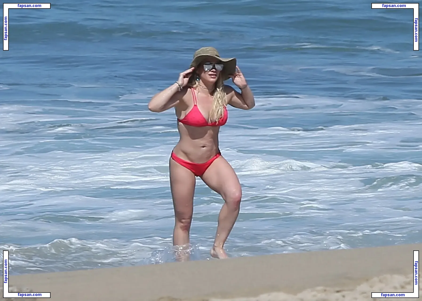 Hilary Duff nude photo #0203 from OnlyFans