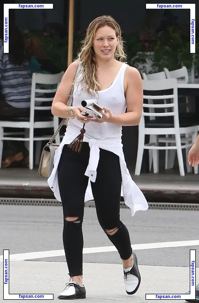 Hilary Duff голая фото #0447 с Онлифанс