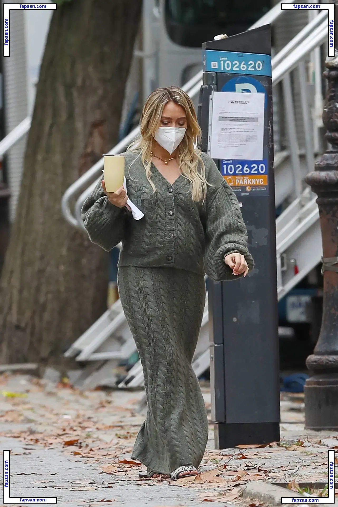 Hilary Duff nude photo #0901 from OnlyFans