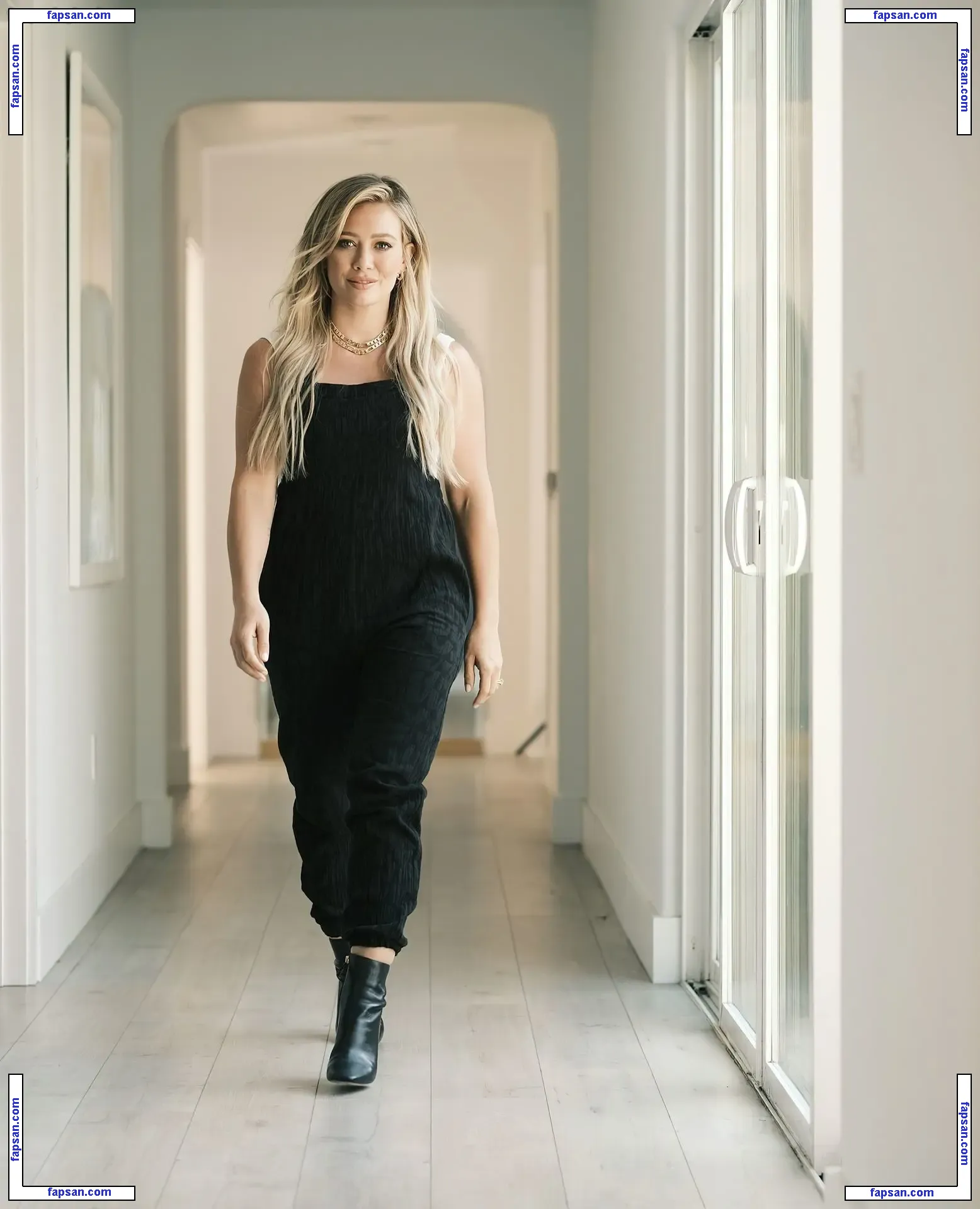 Hilary Duff nude photo #0934 from OnlyFans