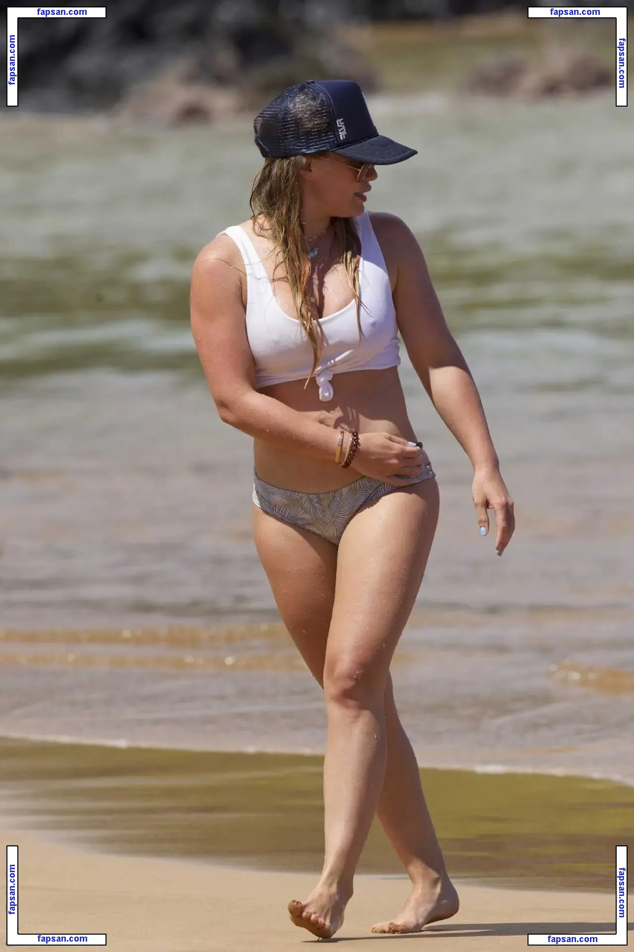 Hilary Duff nude photo #1070 from OnlyFans