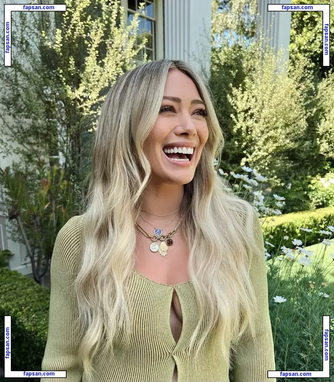Hilary Duff nude photo #1534 from OnlyFans