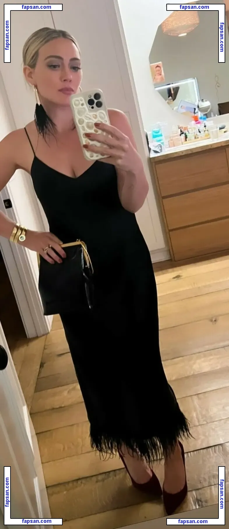 Hilary Duff nude photo #1579 from OnlyFans