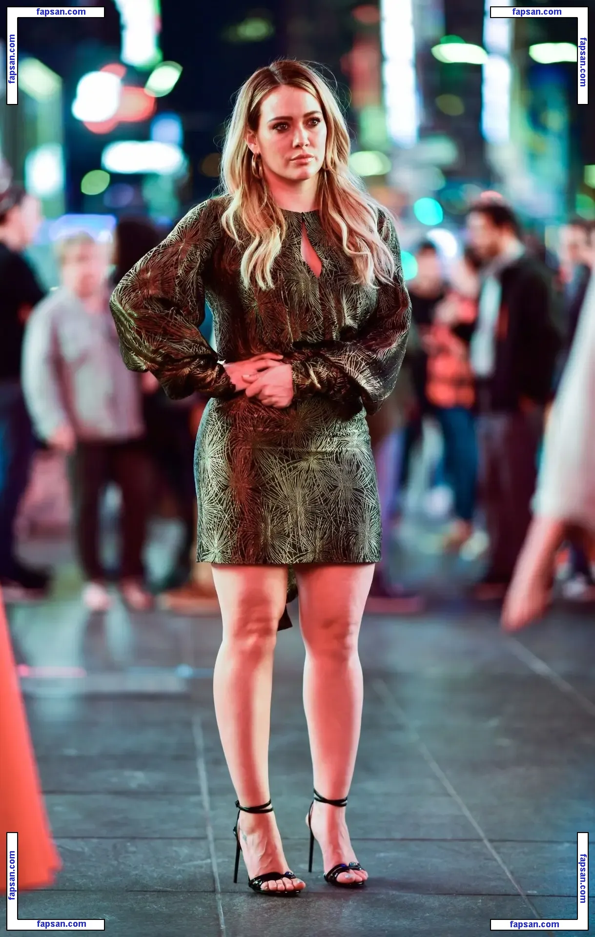 Hilary Duff nude photo #1670 from OnlyFans