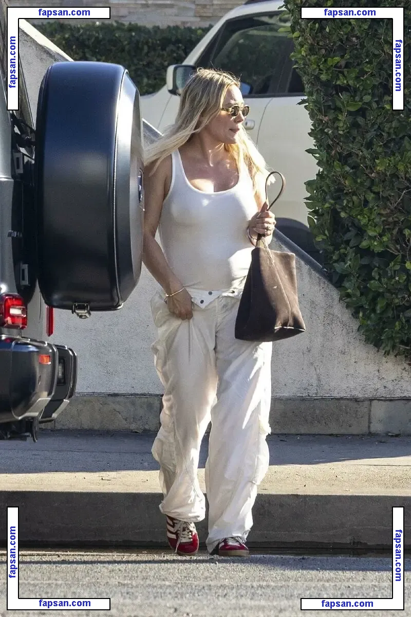 Hilary Duff nude photo #2123 from OnlyFans