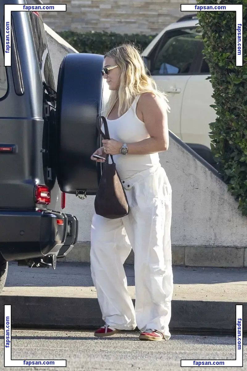 Hilary Duff nude photo #2129 from OnlyFans