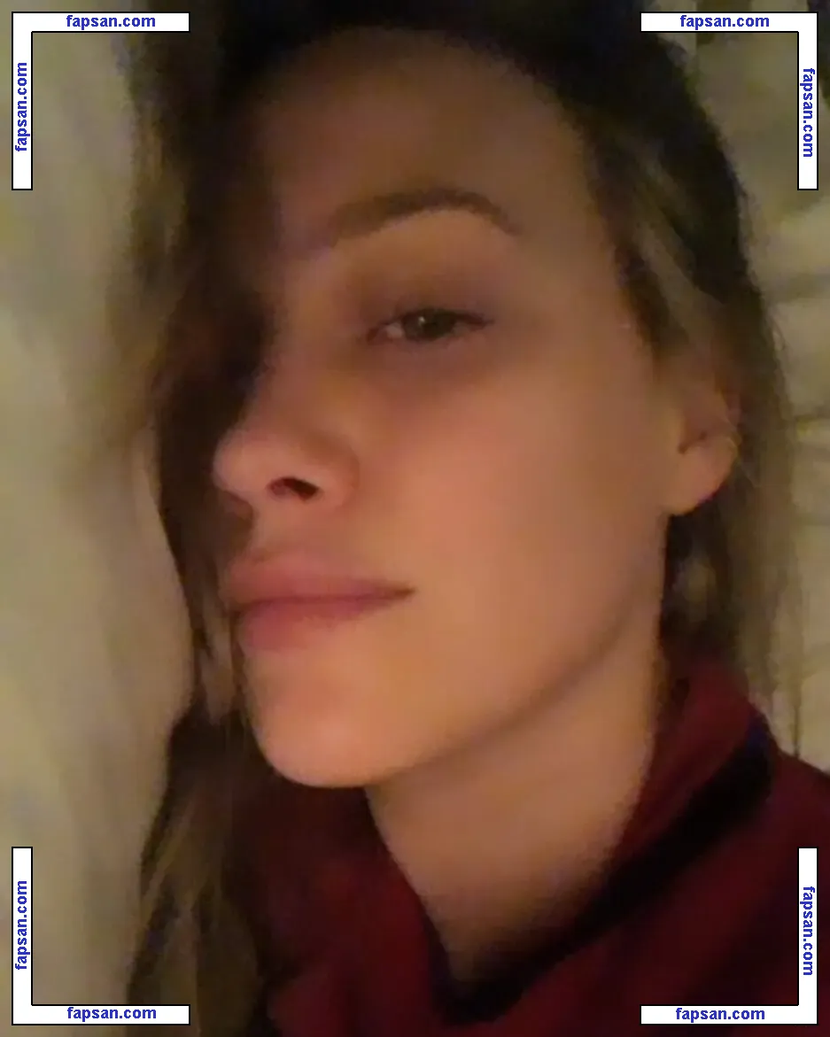 Hilary Duff nude photo #2155 from OnlyFans