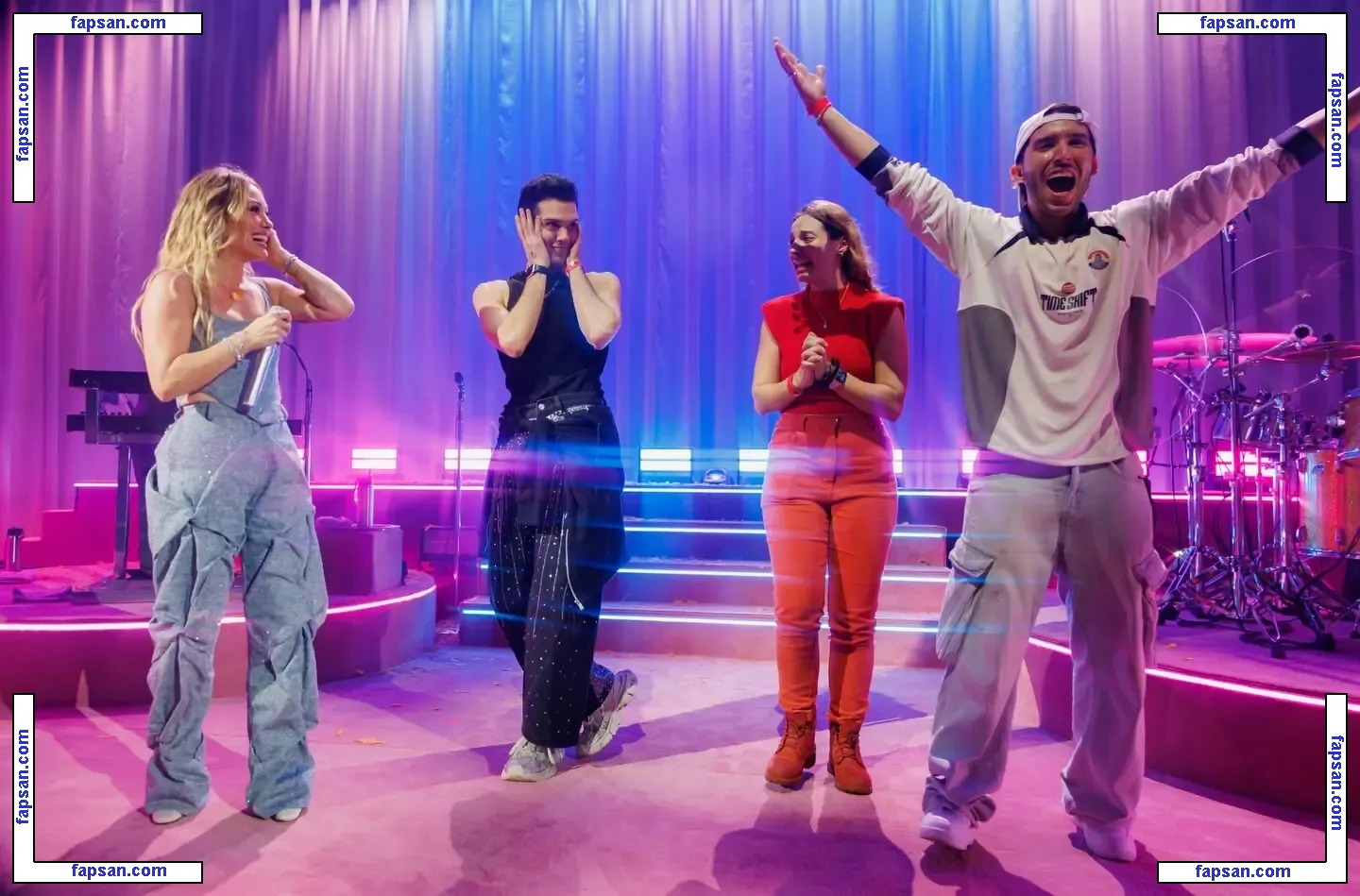 Hilary Duff nude photo #2216 from OnlyFans