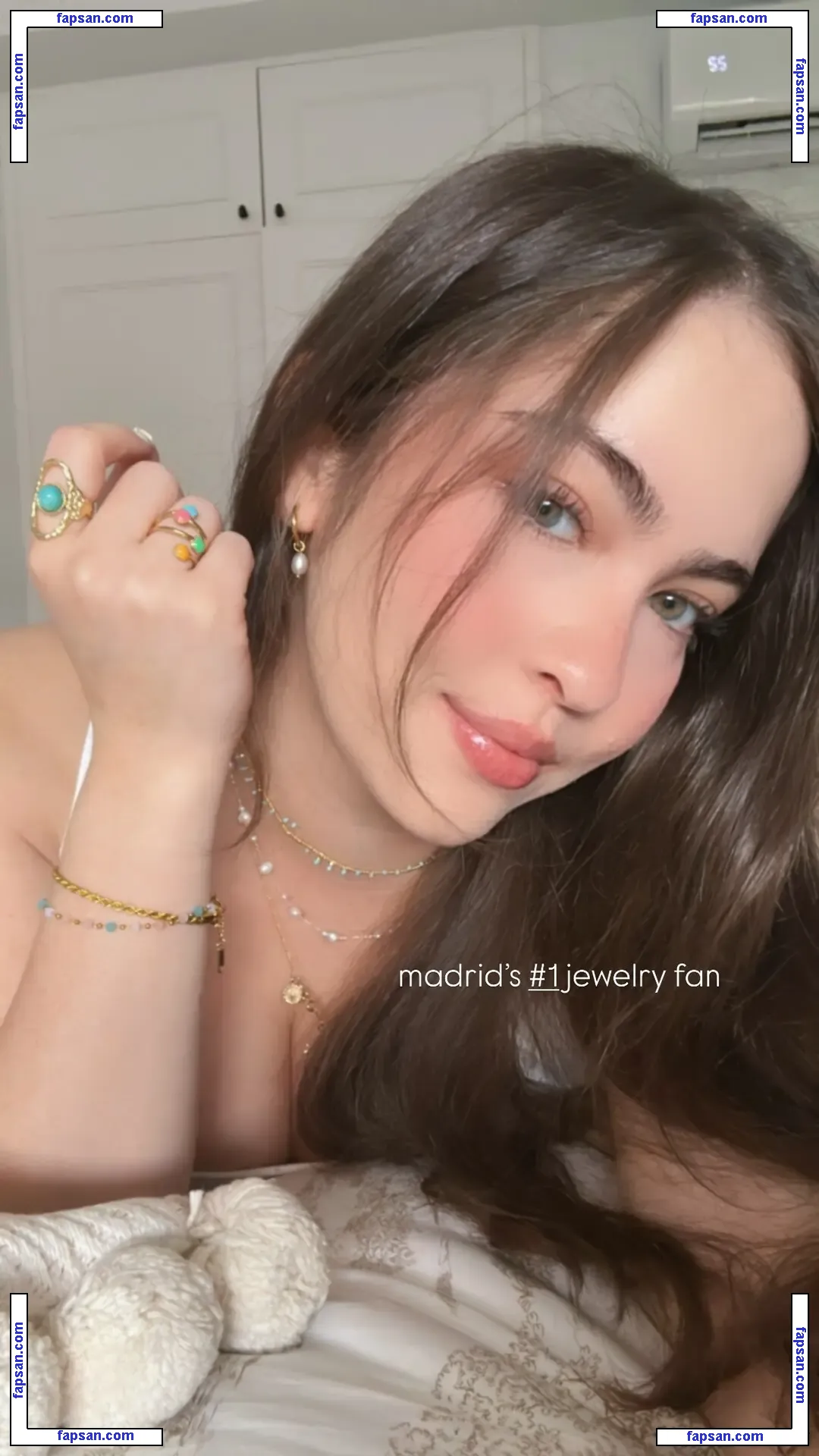 hilenna nude photo #0102 from OnlyFans