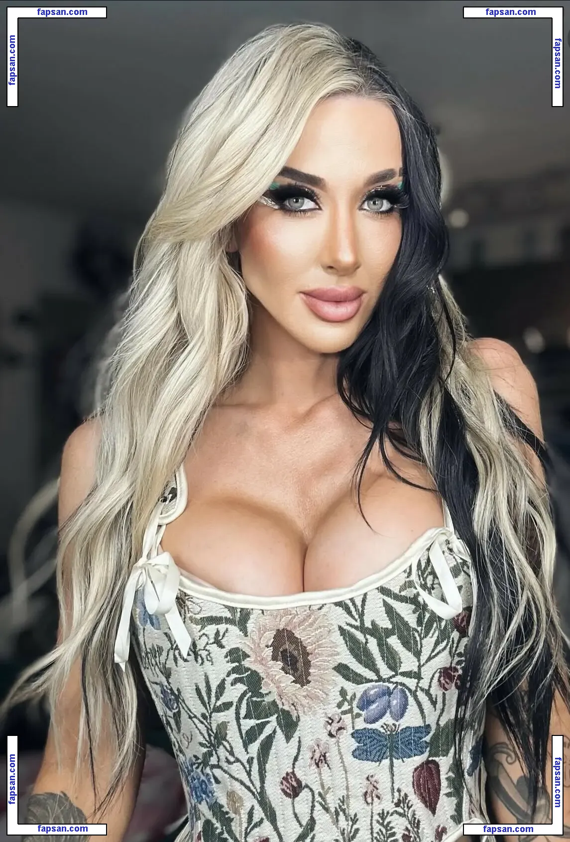 Hilskayebraeger голая фото #0004 с Онлифанс