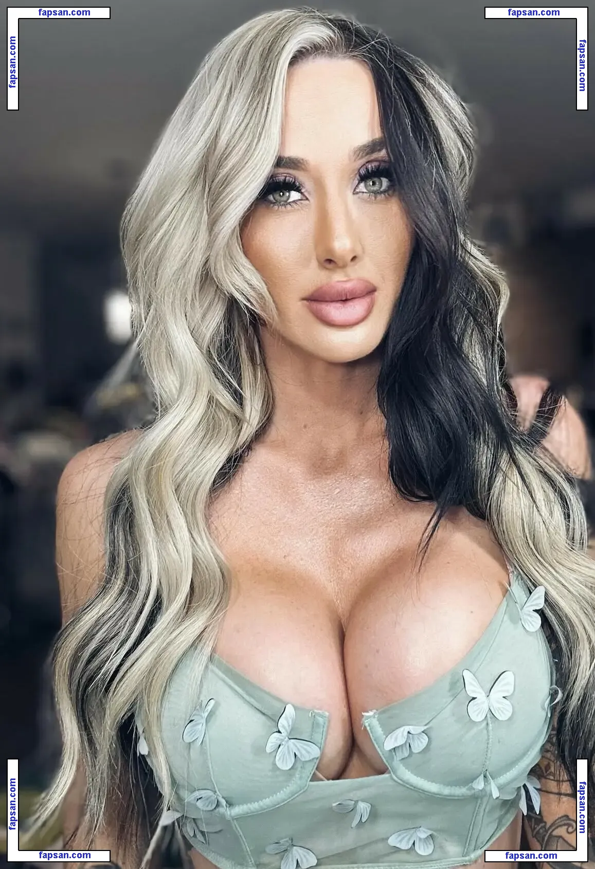 Hilskayebraeger голая фото #0005 с Онлифанс