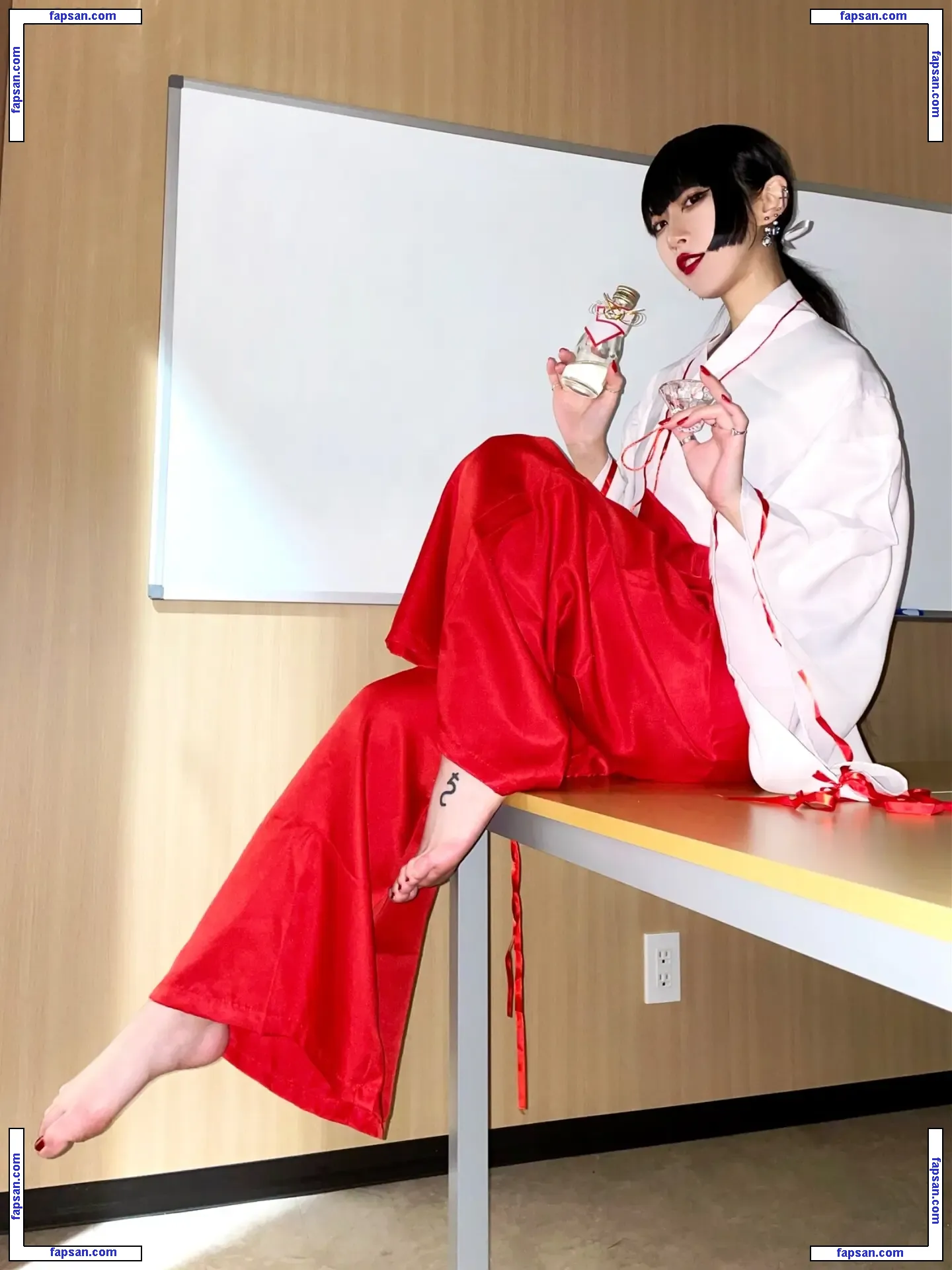 Himari Tsukishiro nude photo #0002 from OnlyFans