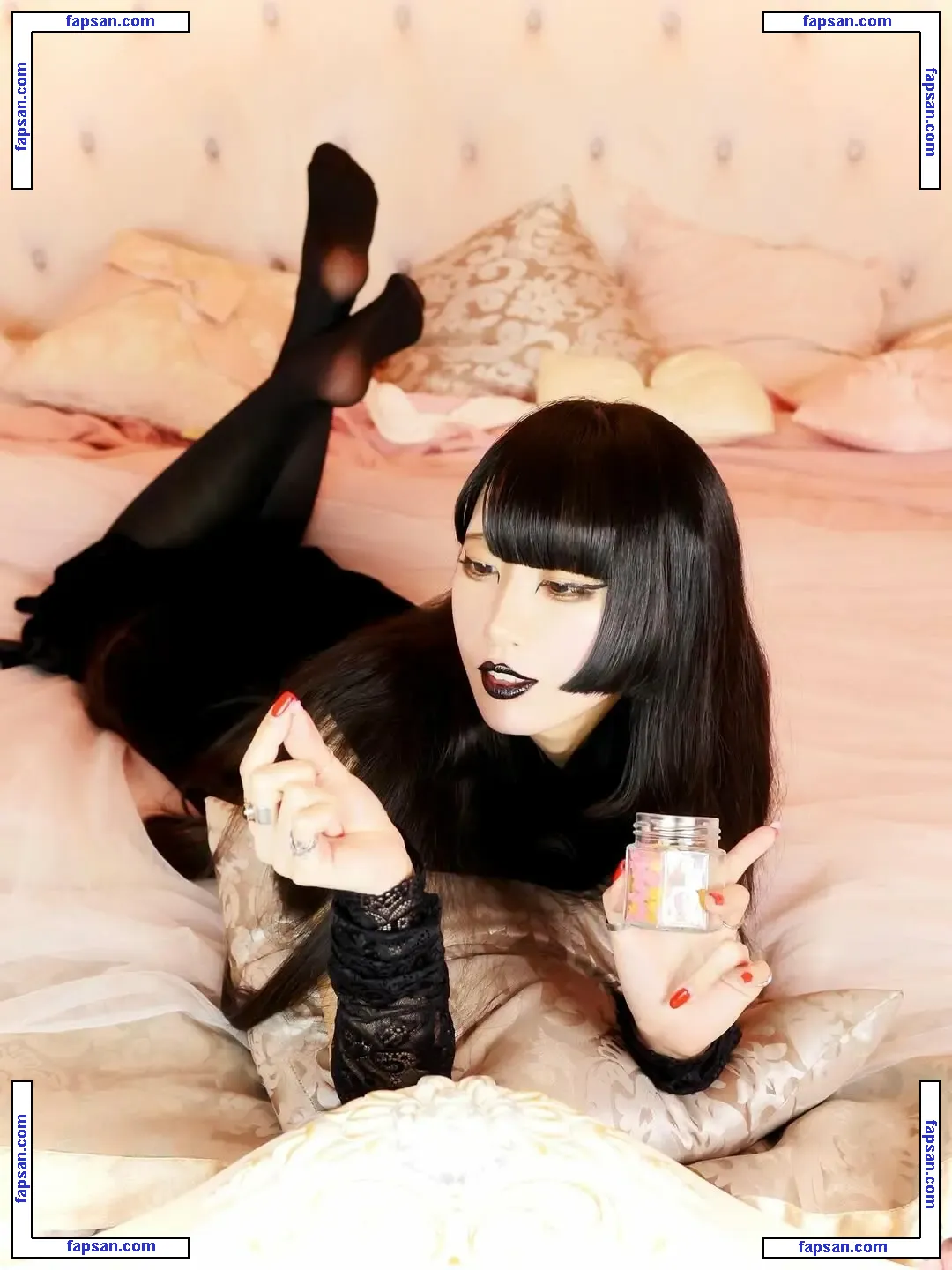 Himari Tsukishiro nude photo #0032 from OnlyFans