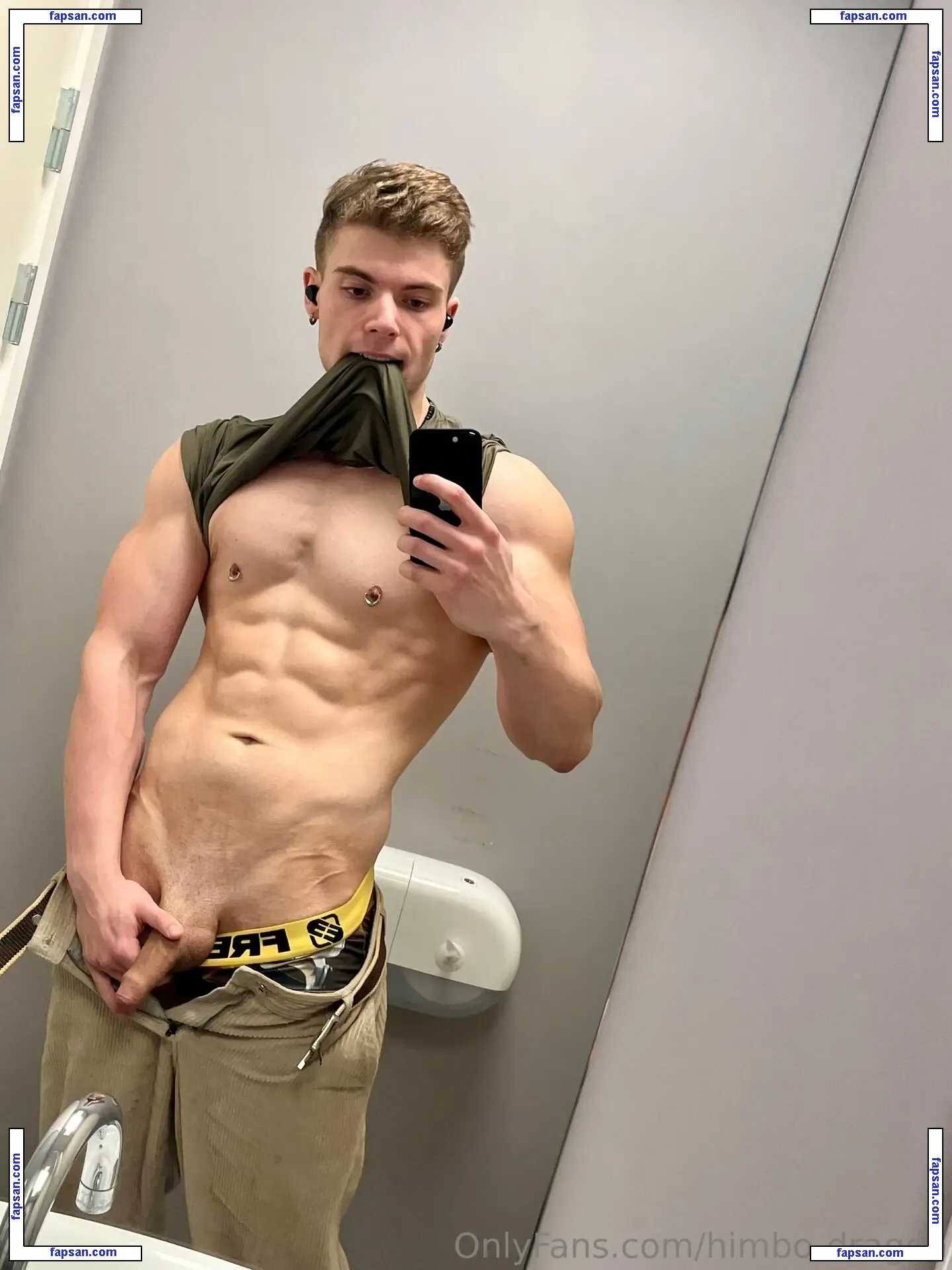 himbo-dragon nude photo #0004 from OnlyFans